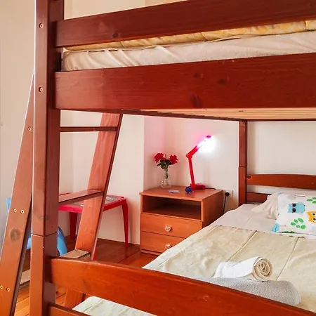 Meri, Spacious In A Quiet Location Near The Apartman