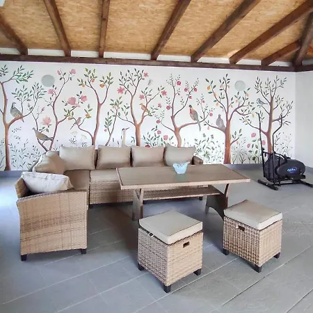 Meri, Spacious In A Quiet Location Near The