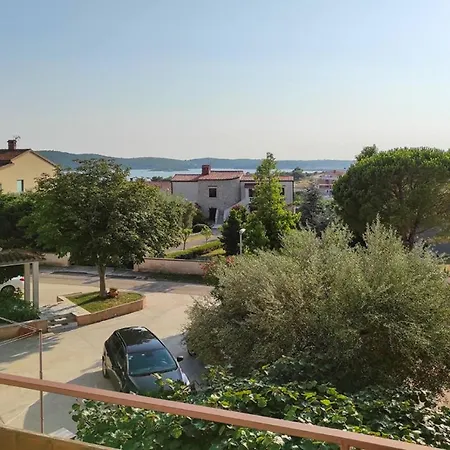 Meri, Spacious In A Quiet Location Near The