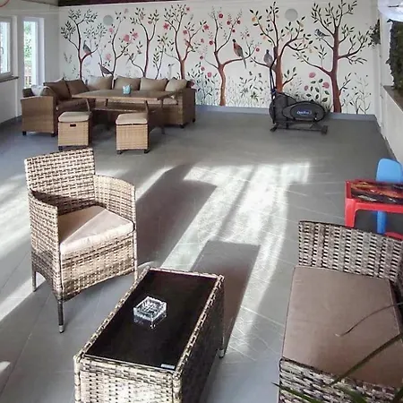 Apartment Meri, Spacious In A Quiet Location Near The *